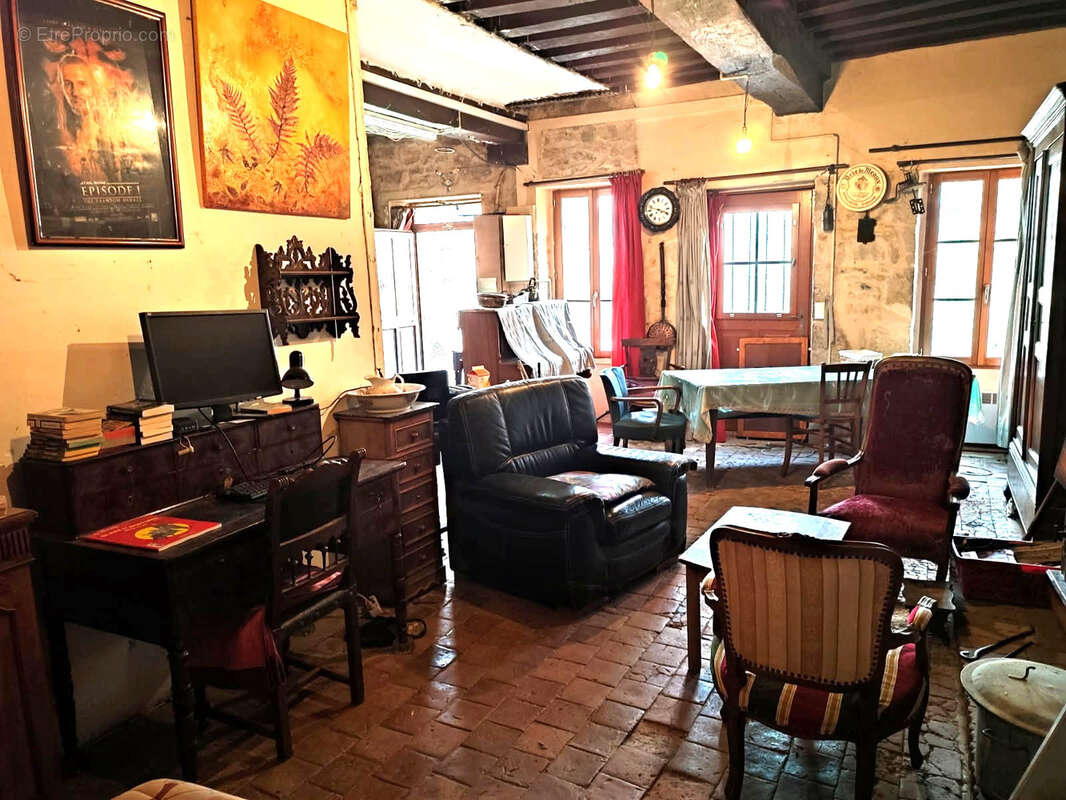 Maison à SAINT-REVERIEN