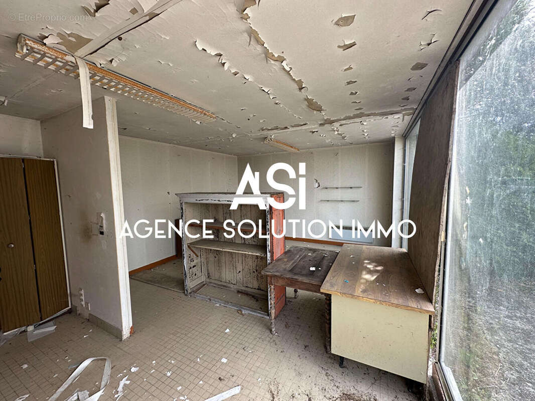 Commerce à CHATILLON-EN-VENDELAIS