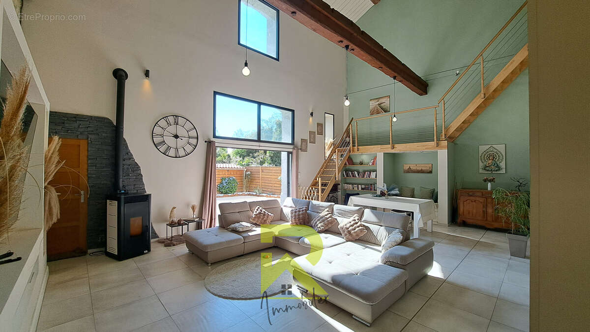 Maison à NISSAN-LEZ-ENSERUNE