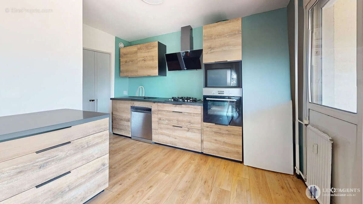 AppT4 LUMINEUX AVEC VUE PANORAMIQUE ? ÉCHIROLLES (Résidence Le Château)artement Echirolles 4 pièce(s) 83 m2 - photo 3