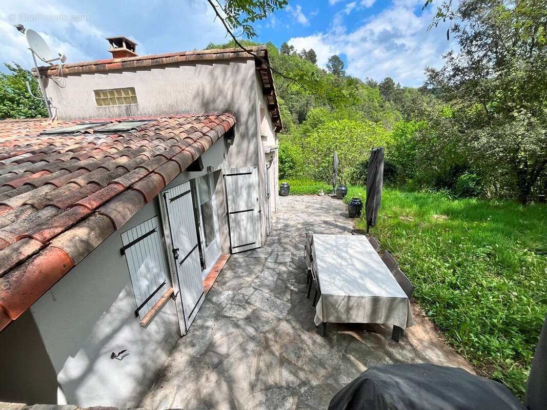 Maison à MONOBLET