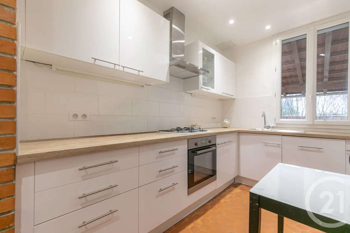 Maison à SAINT-MAUR-DES-FOSSES