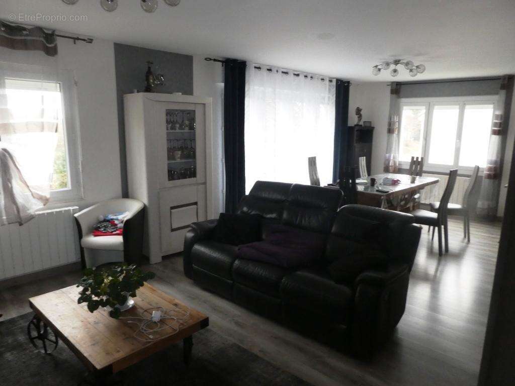 Maison à LOCMALO