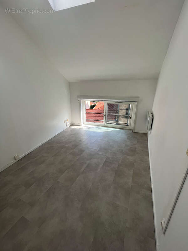 Appartement T1 19m2 proche faculté - photo 5