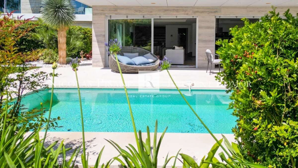 Appartement à BEAULIEU-SUR-MER