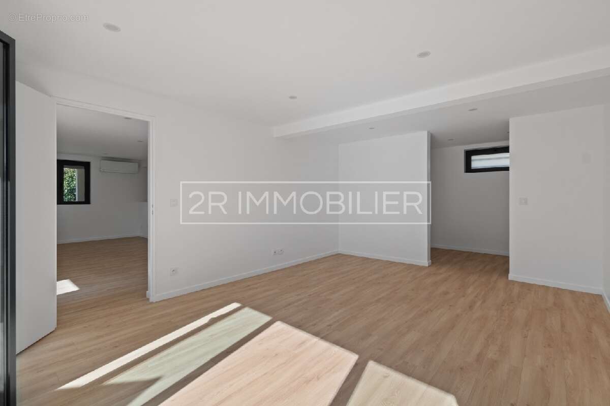 Maison à THORIGNY-SUR-MARNE