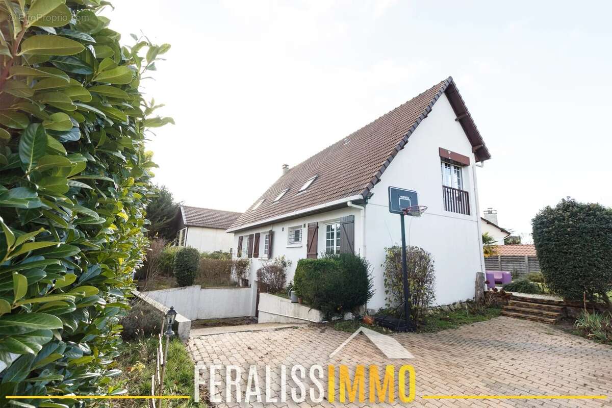 Maison à SAINT-OUEN-L'AUMONE