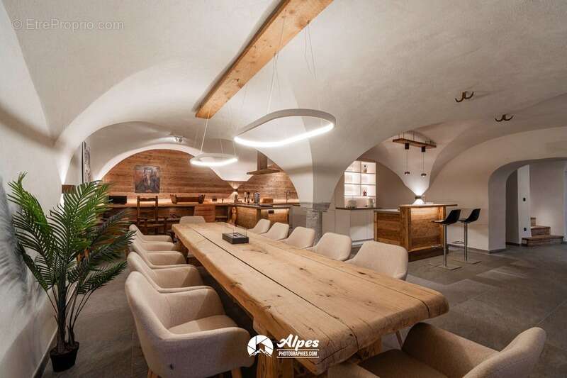 Appartement à LA SALLE-LES-ALPES