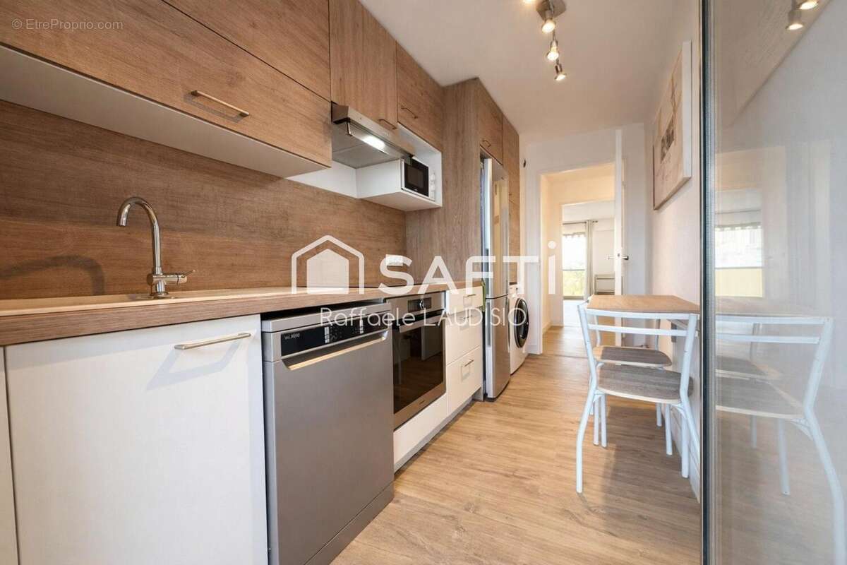 Photo 5 - Appartement à SAINT-RAPHAEL