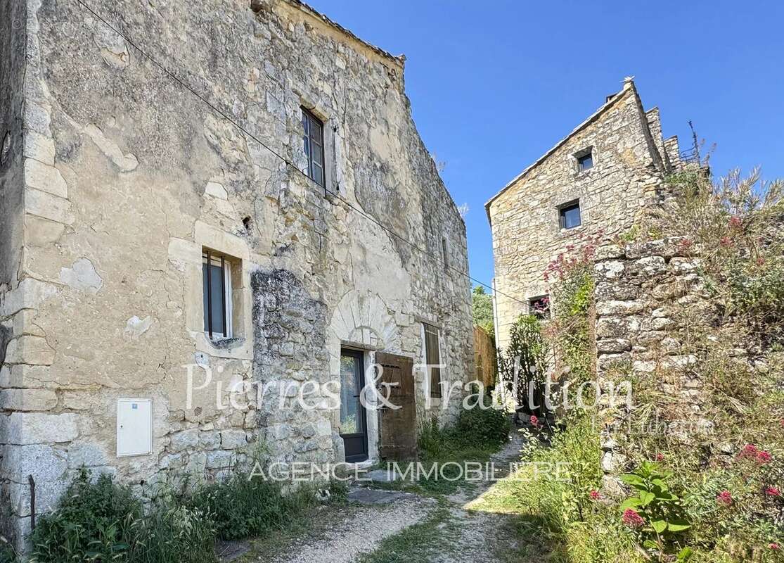 Appartement à OPPEDE