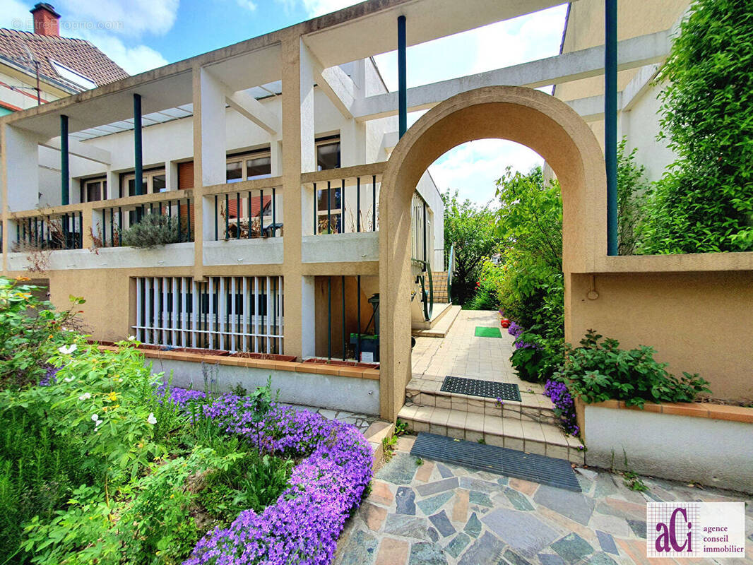 Maison à CHEVILLY-LARUE