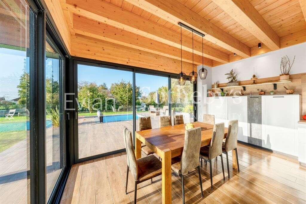 Maison à ANTHY-SUR-LEMAN