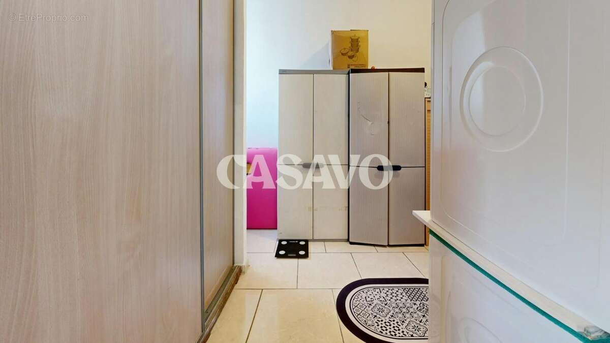 Vente Maison 10 pièces de 231m² - 84300 Taillades - photo 11