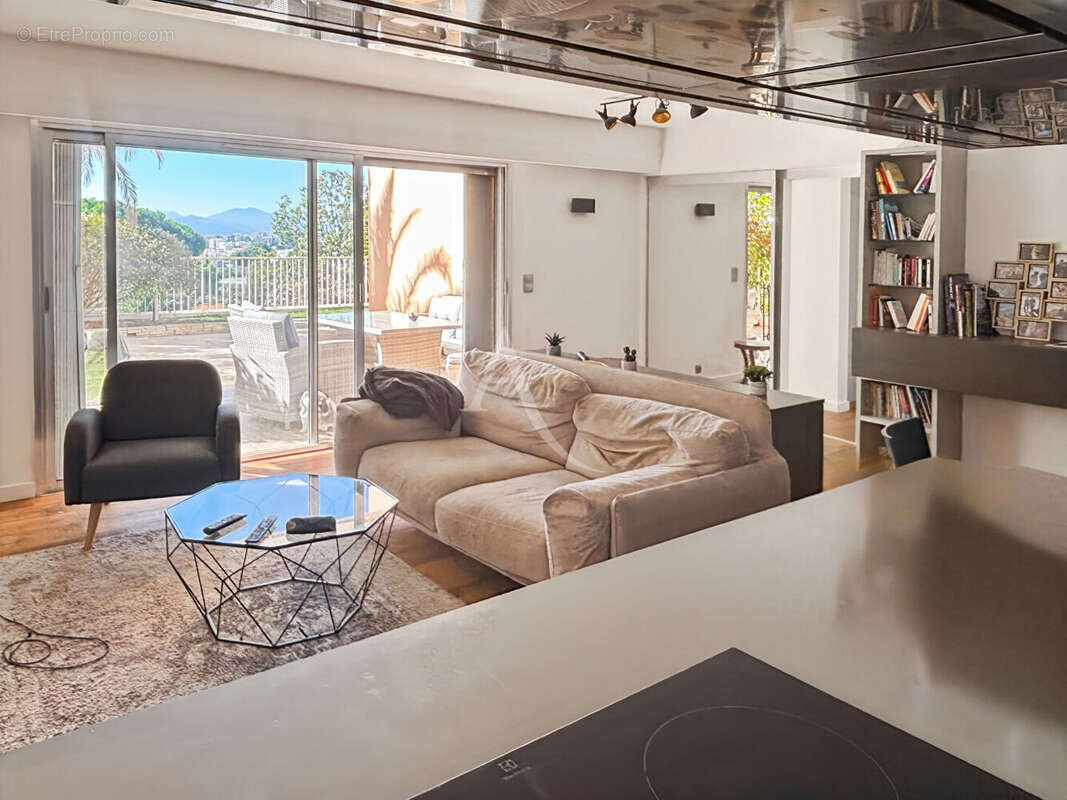 Appartement à LE CANNET