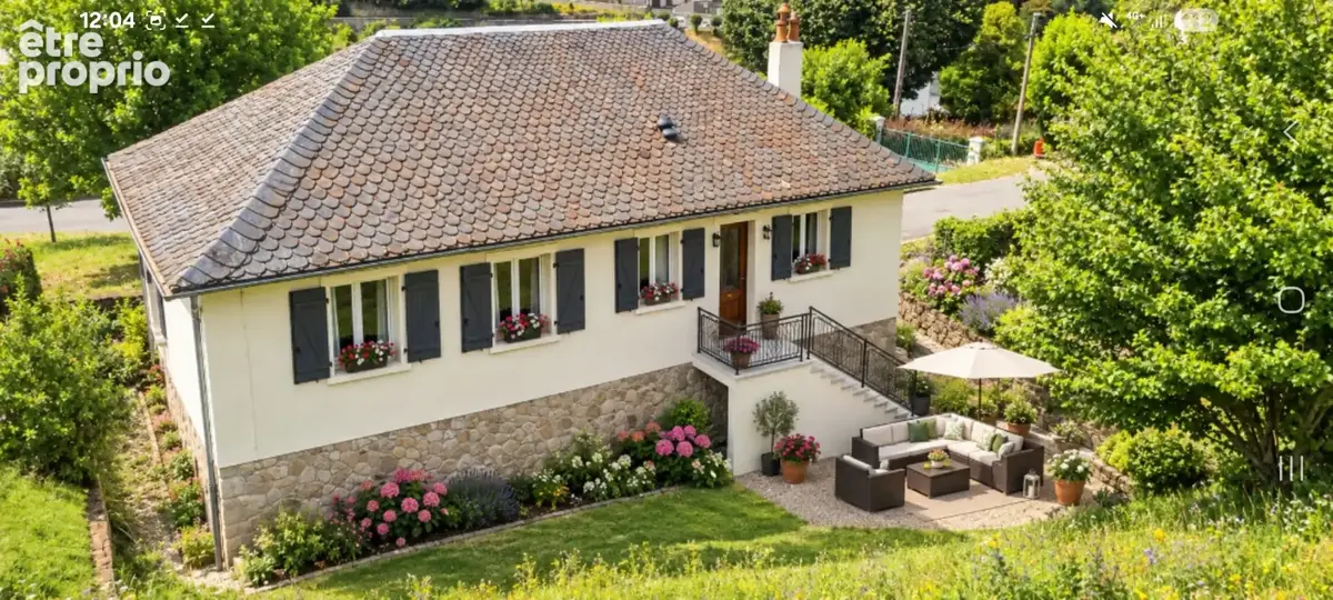 Maison à ENTRAYGUES-SUR-TRUYERE