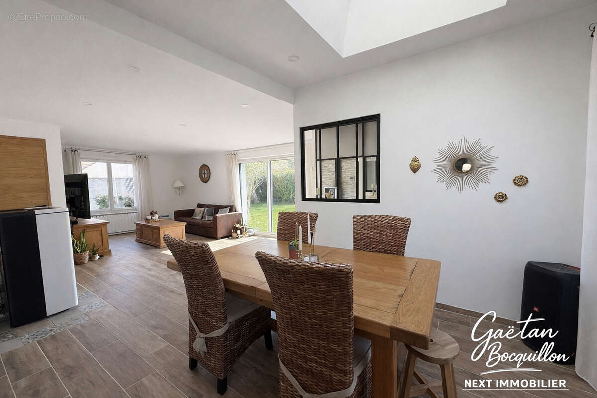 Maison à QUINCY-VOISINS