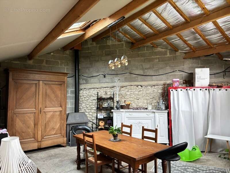 Maison à DANGE-SAINT-ROMAIN