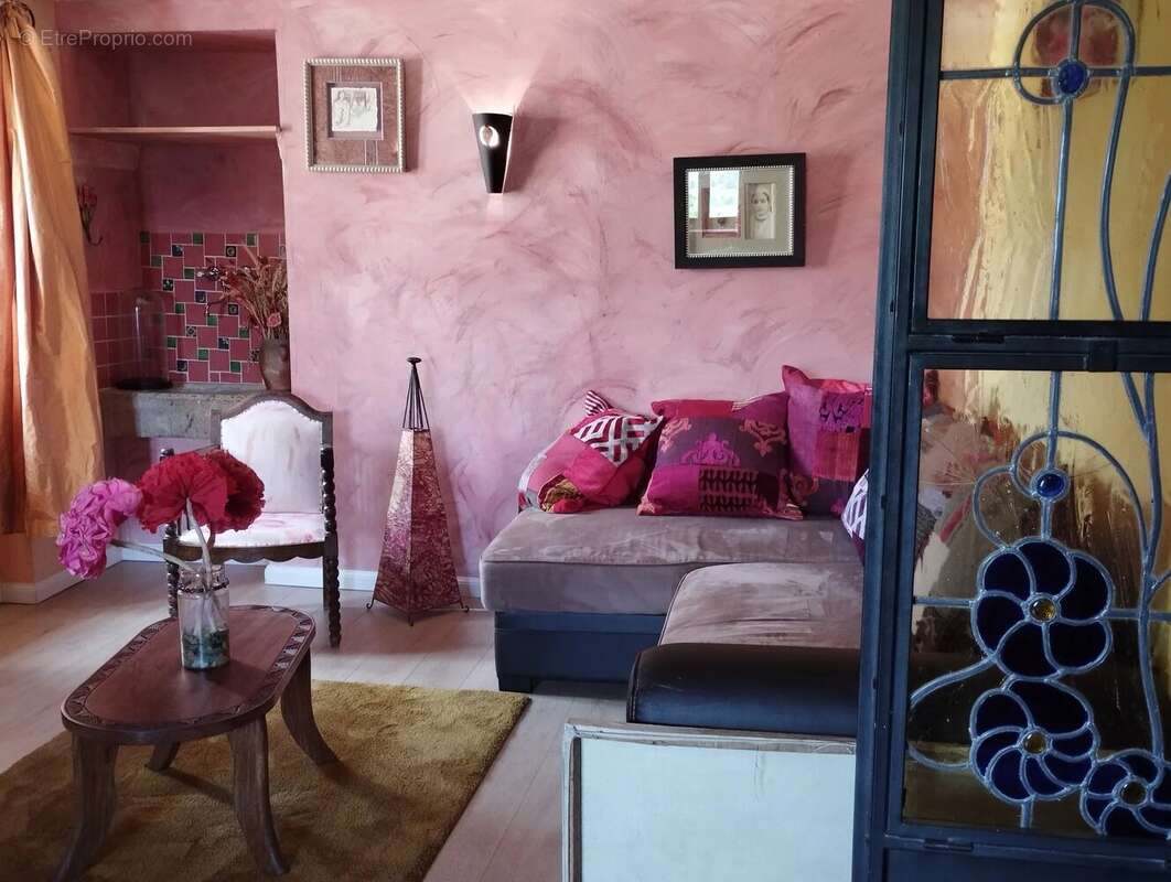 Appartement à COURSEGOULES