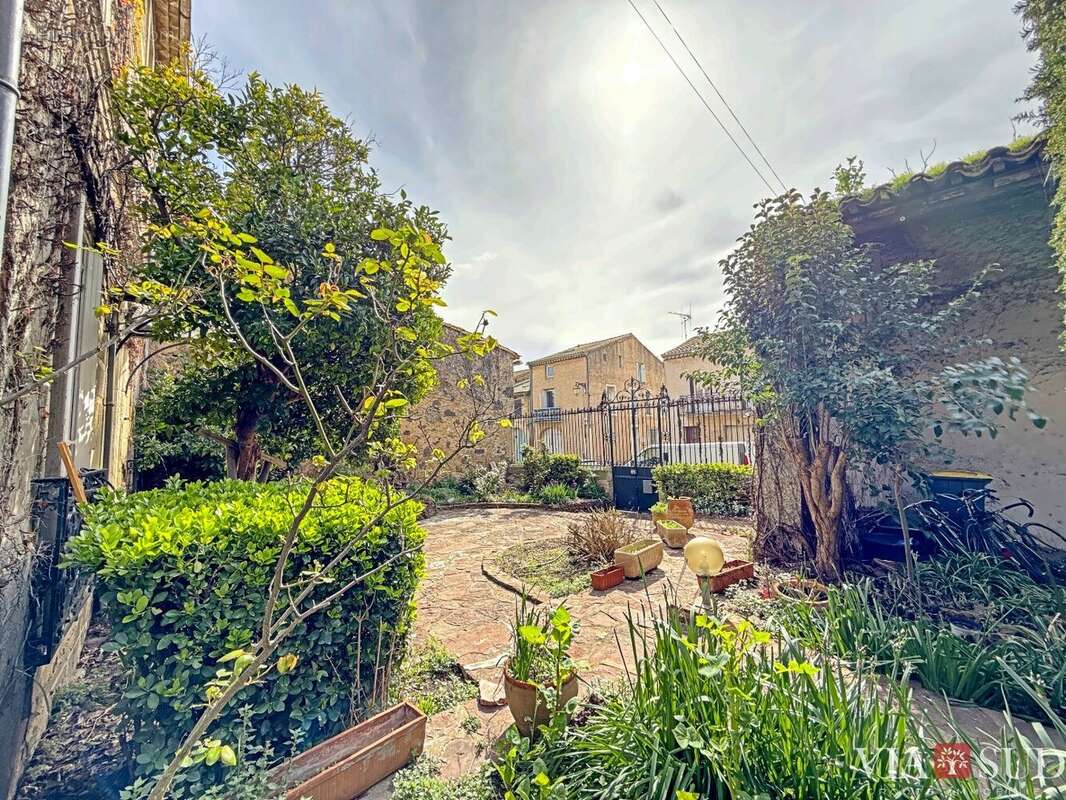 Maison à VILLENEUVE-LES-BEZIERS