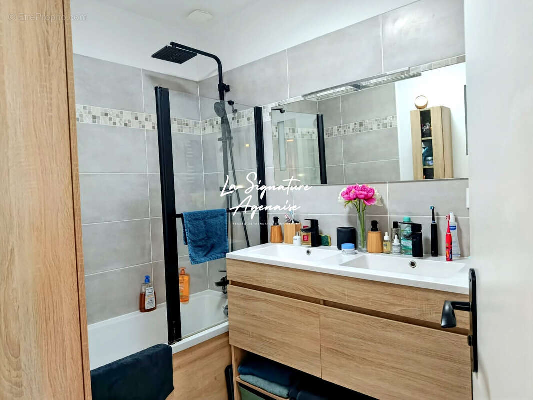 Maison 105 m² à Laugnac  - photo 6