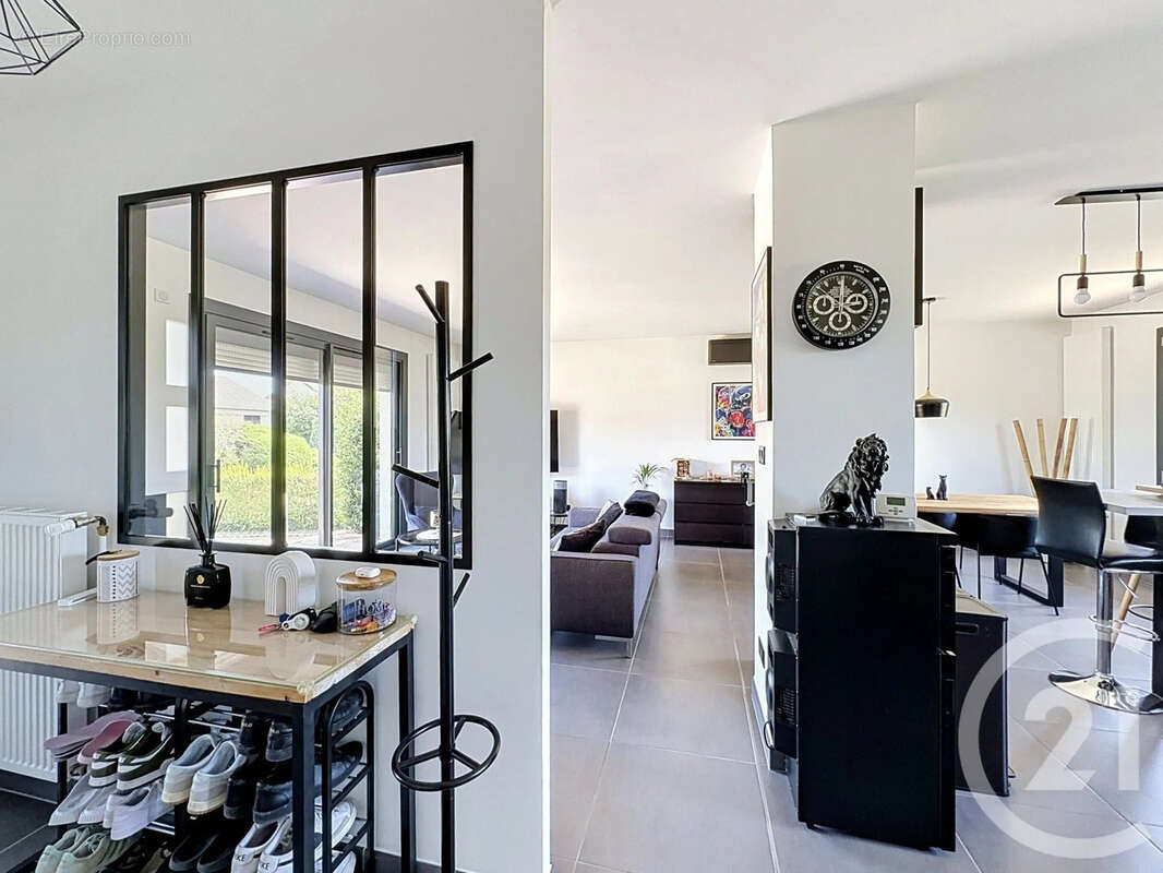 Maison 125 m² à Saulon-La-Chapelle  - photo 4