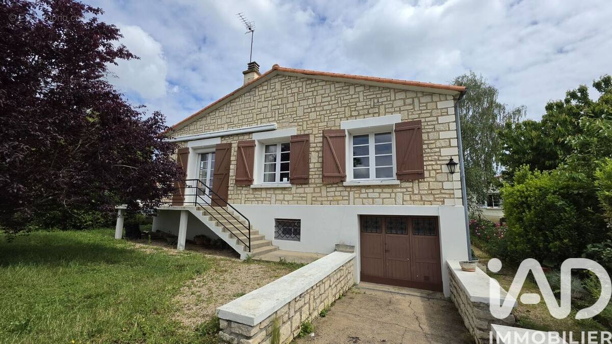 Photo 1 - Maison à BUXEROLLES