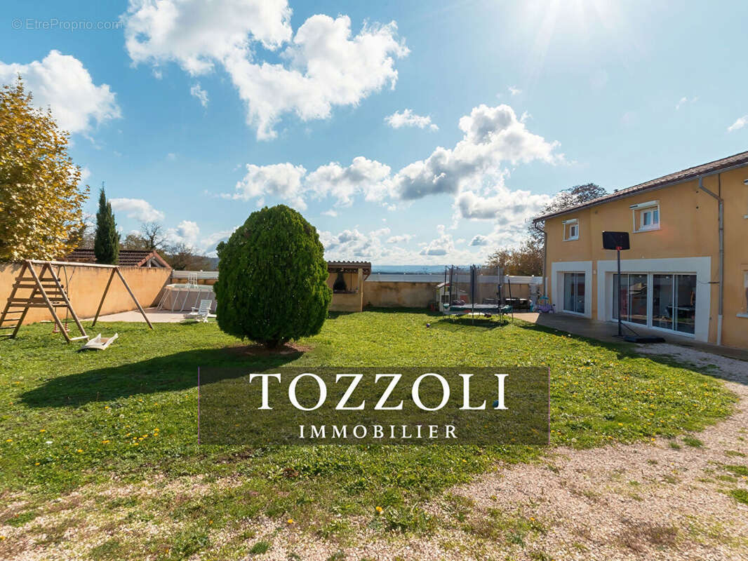 Maison à SATOLAS-ET-BONCE