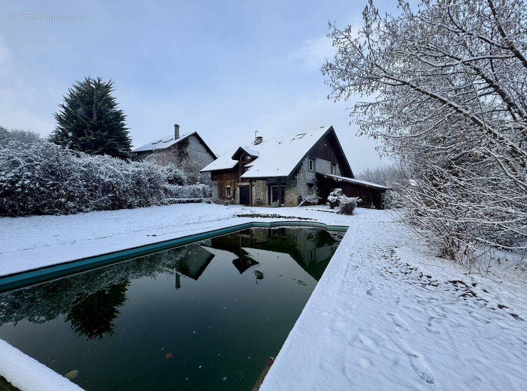 Maison à ALLONZIER-LA-CAILLE