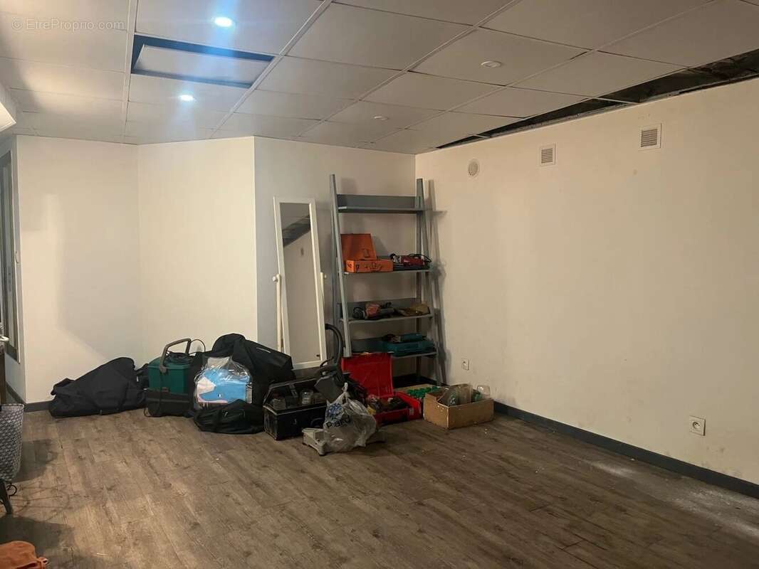 Commerce à PARIS-18E