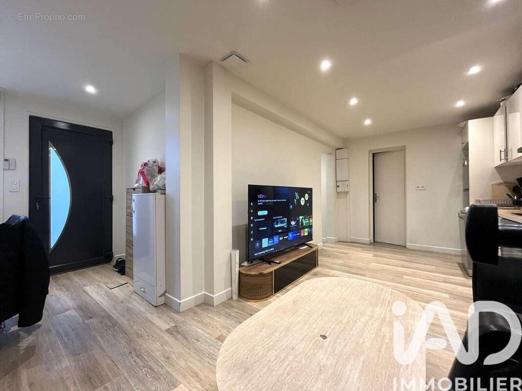 Photo 3 - Maison à RIS-ORANGIS