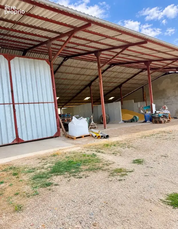 Corps de ferme et dependances - photo 5