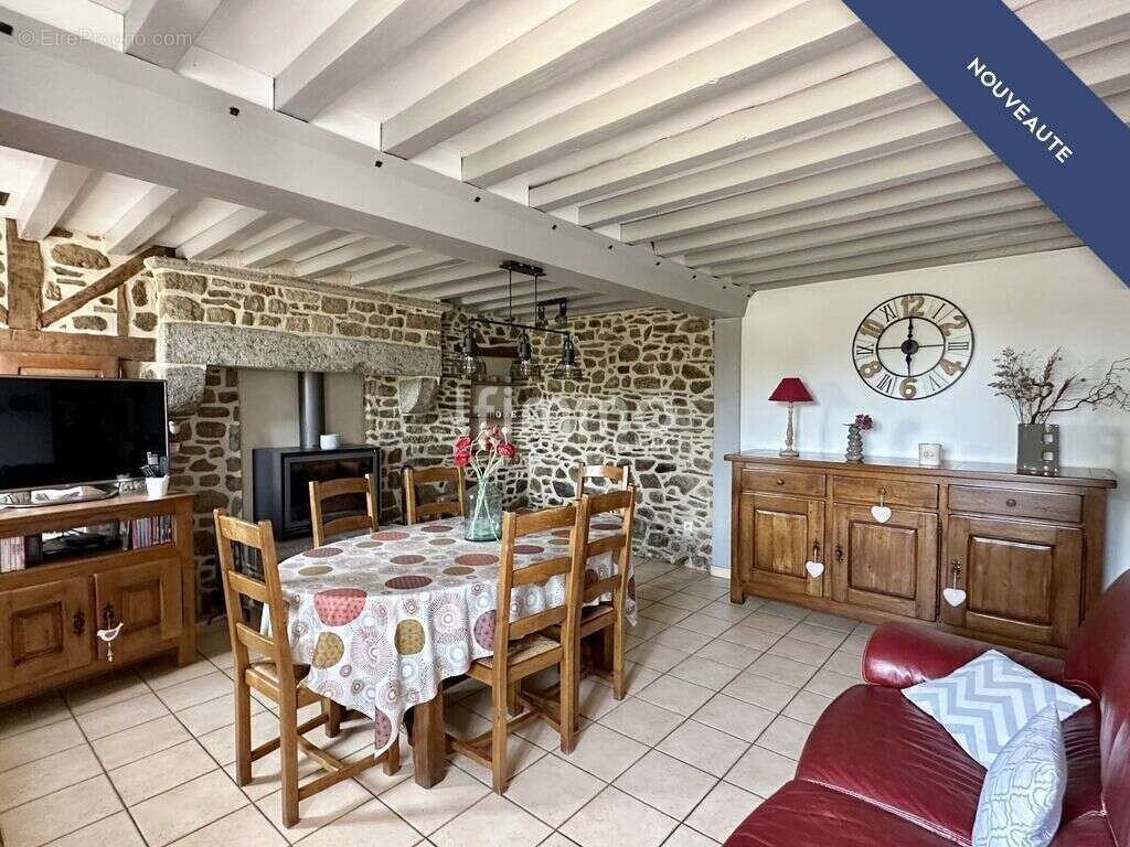 Maison à MENIL-HUBERT-SUR-ORNE