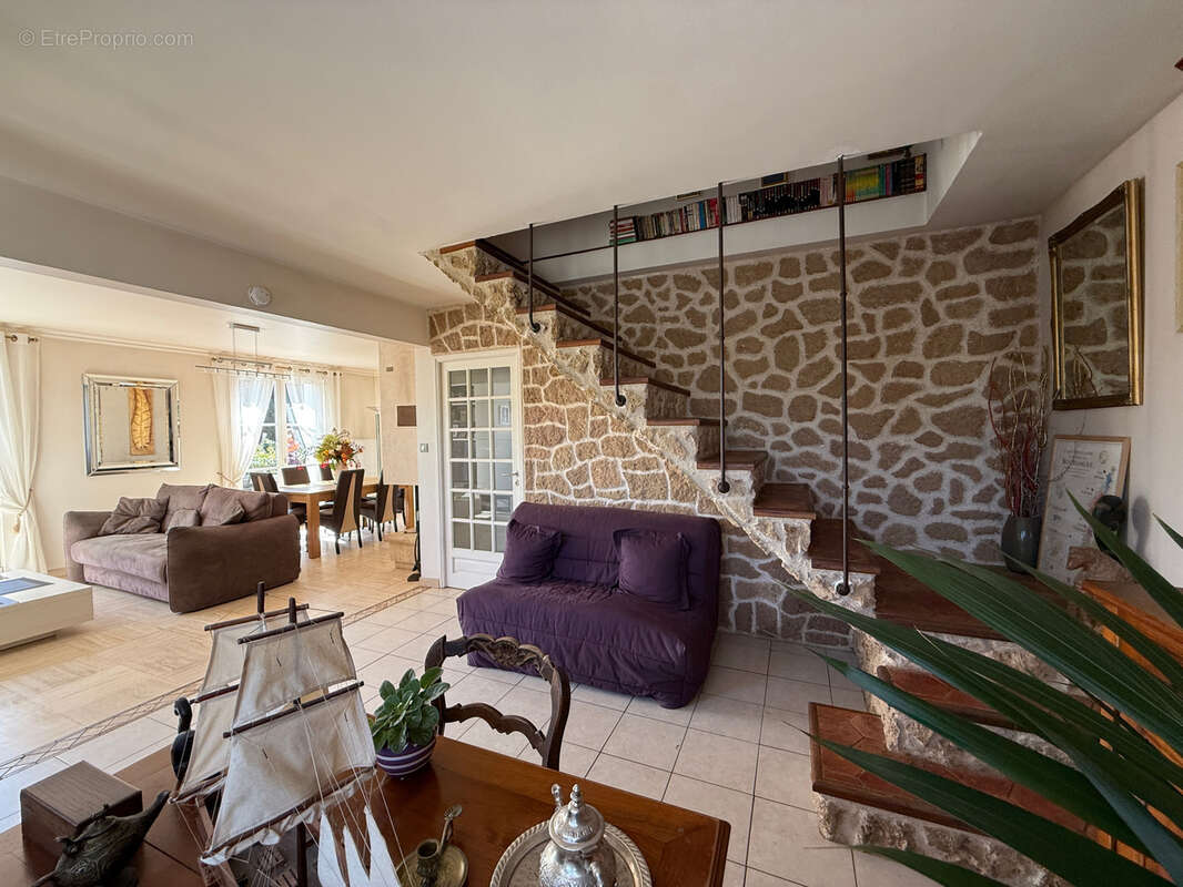 Maison à LES ALLUETS-LE-ROI