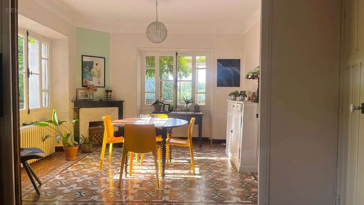 Maison à SAINT-PRIVAT-DES-VIEUX