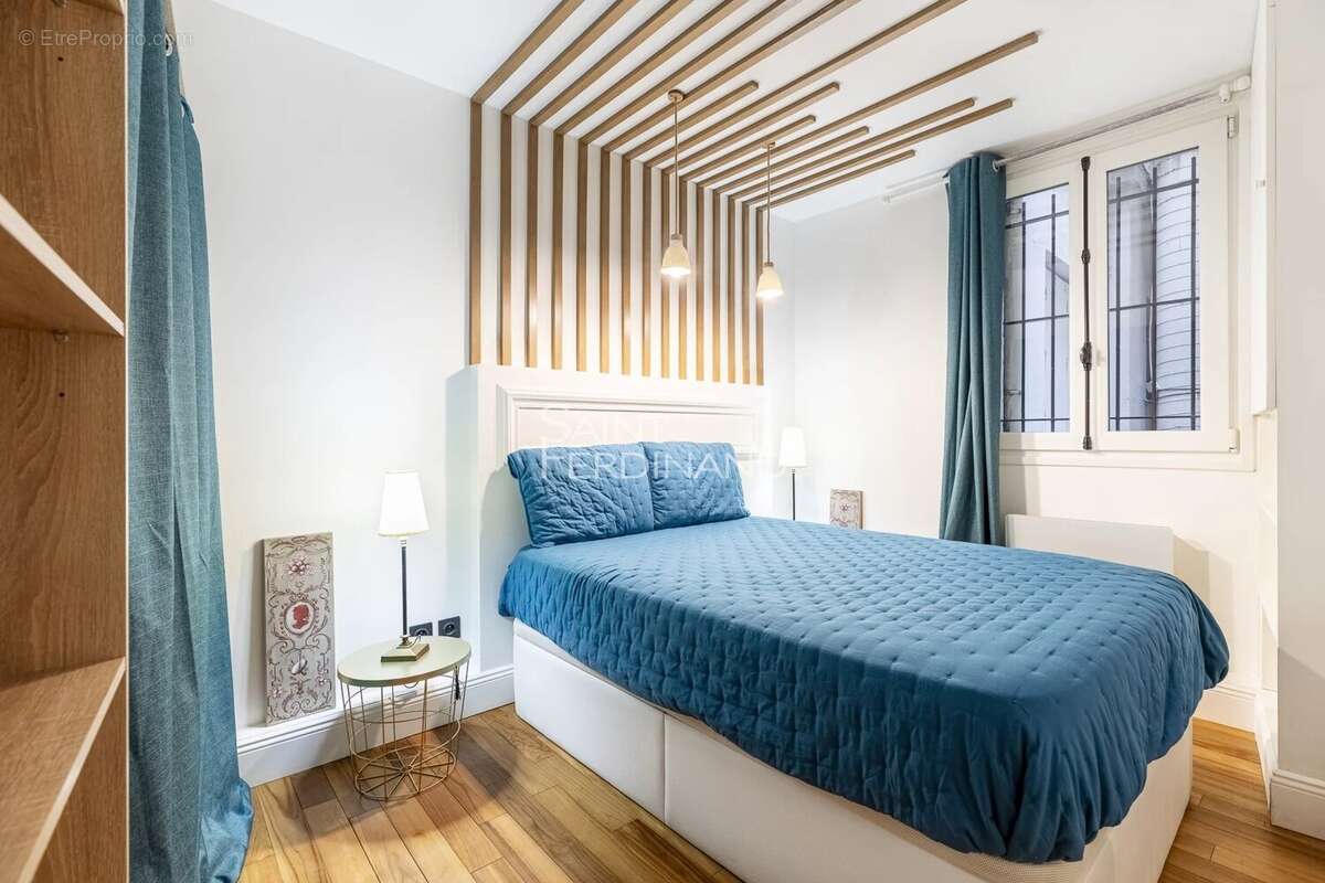Appartement à PARIS-8E