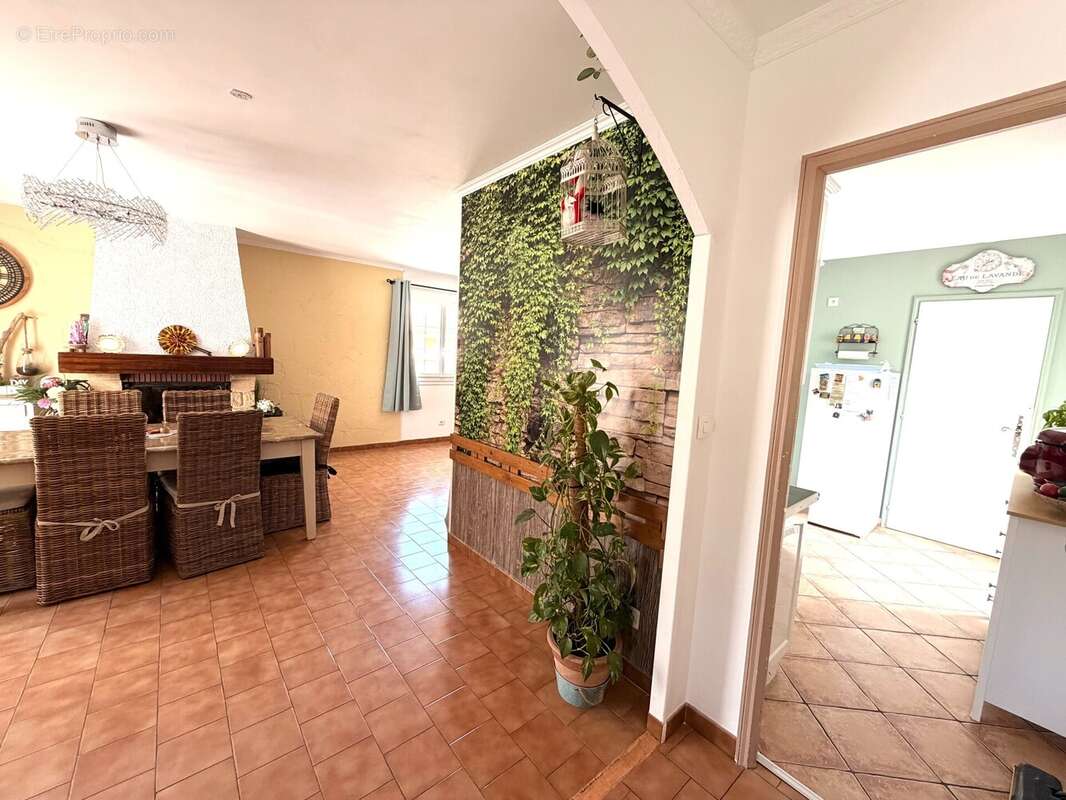Maison 90 m² à Fos-Sur-Mer  - photo 6