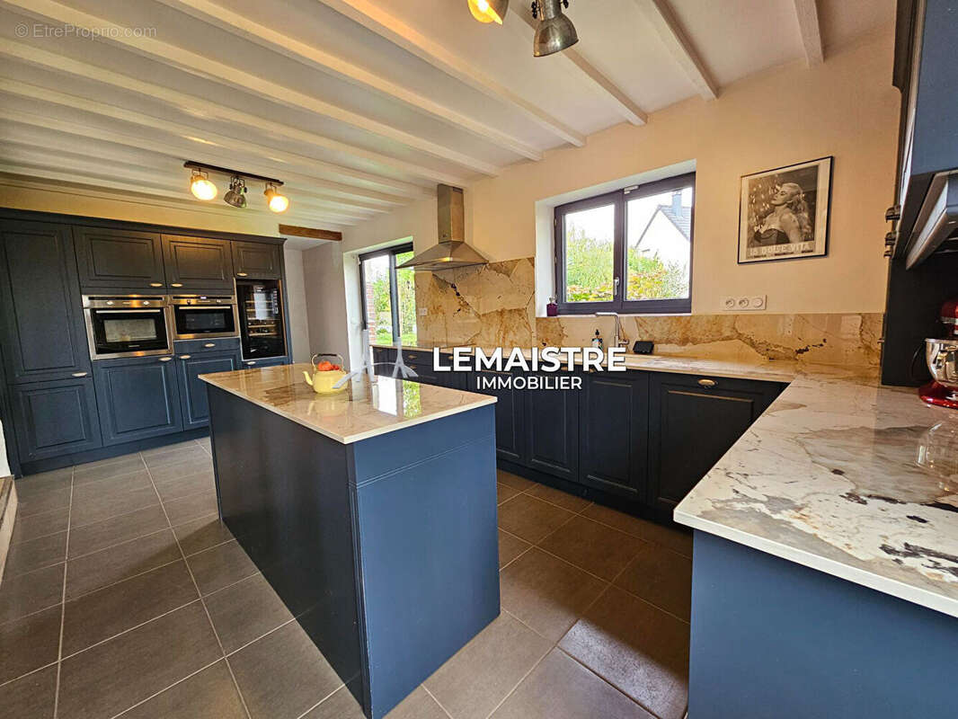 Maison à SAINT-LAURENT-DE-BREVEDENT