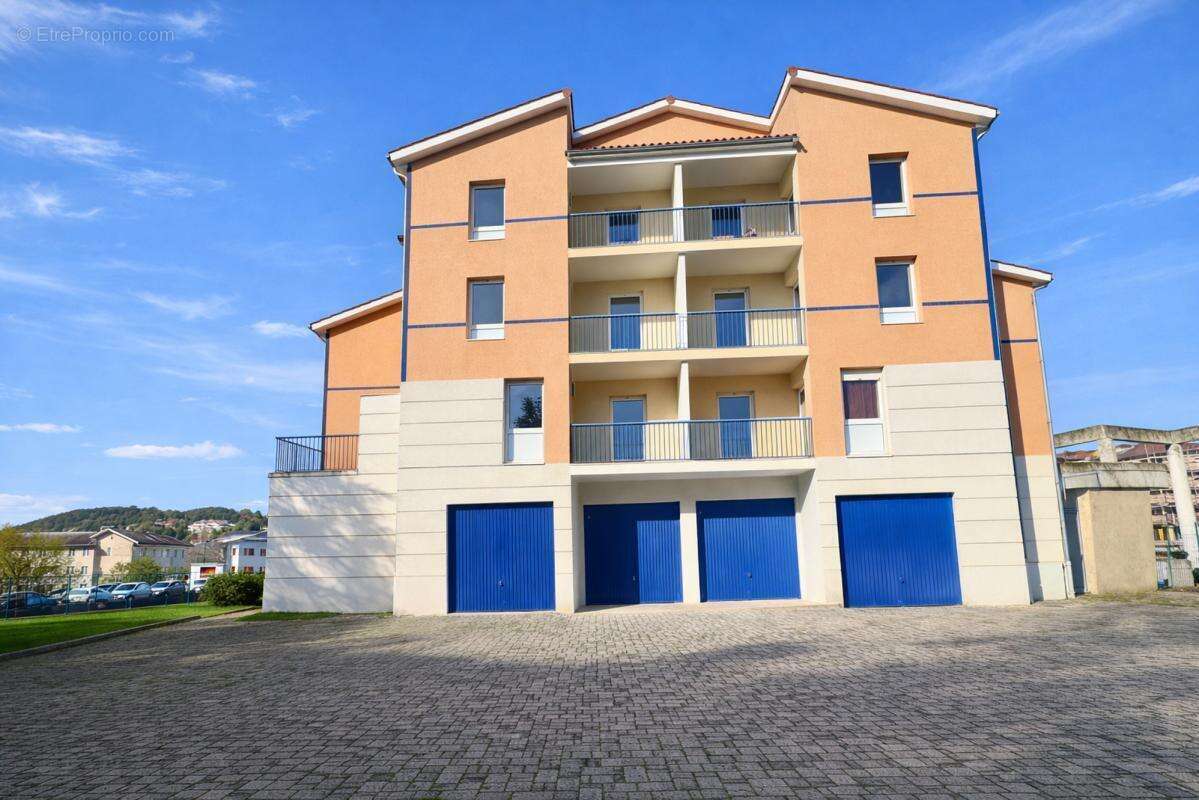 Appartement à SAINT-QUENTIN-FALLAVIER