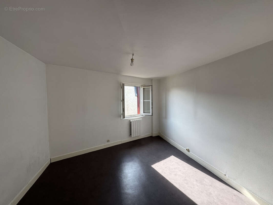 Appartement à BAR-SUR-AUBE