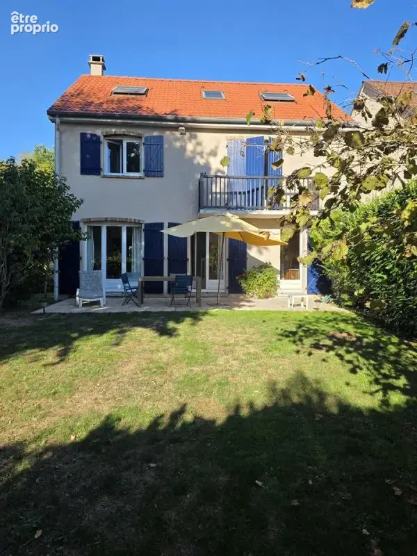 Photo Maison à Noisy-Le-Roi au prix de 760 000€