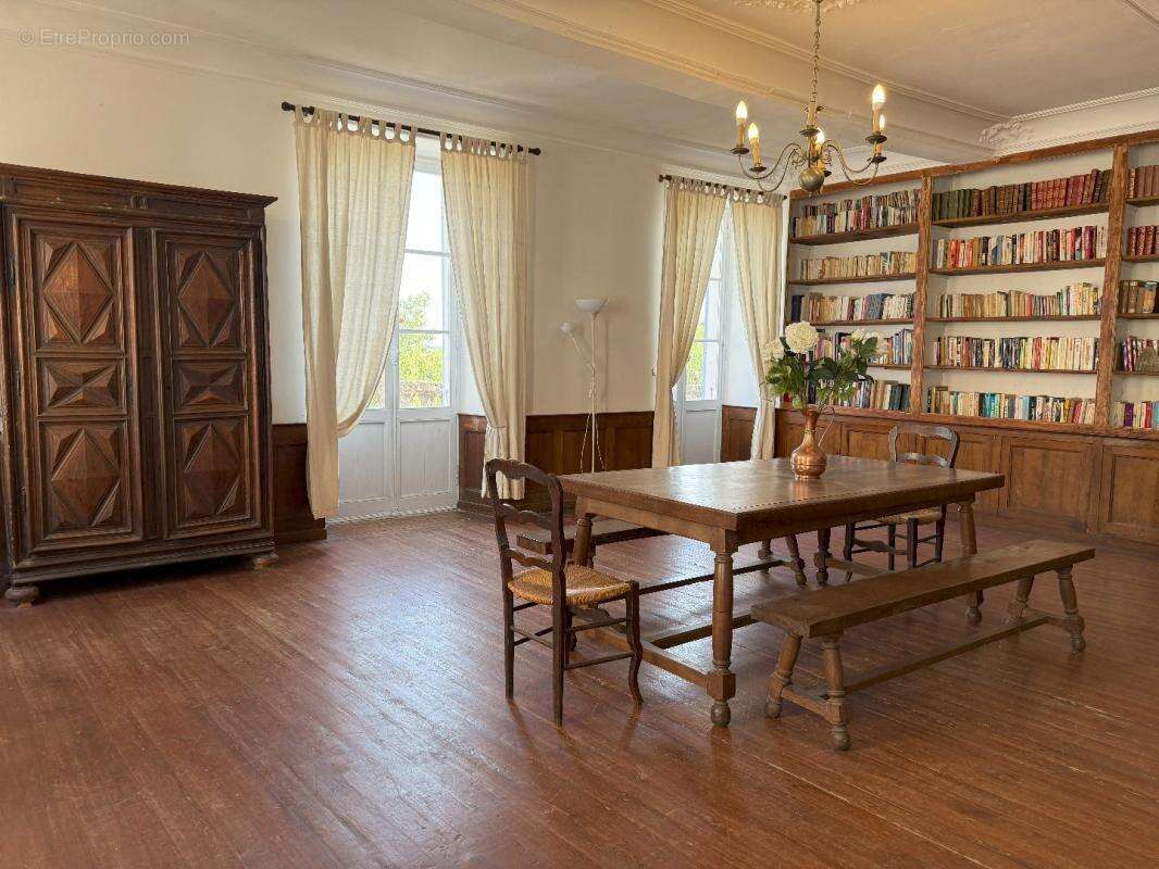 Maison à SAINT-CLAR