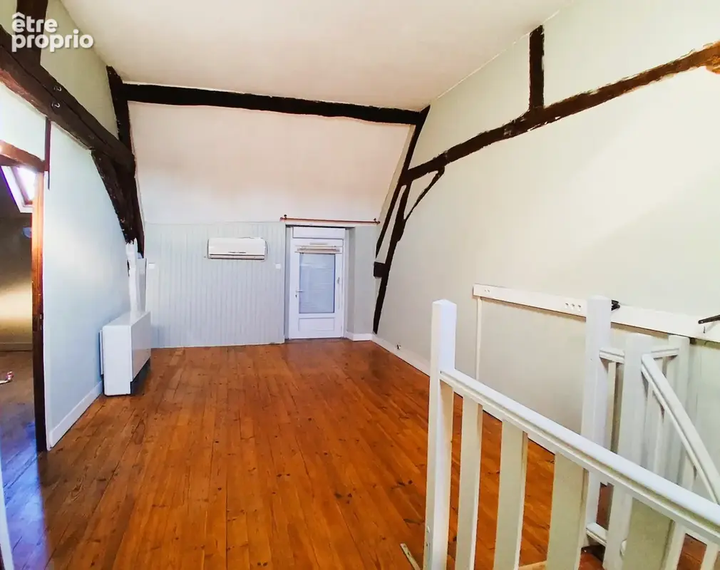 Appartement T3 avec cour privée - Quartier prisé 'En Berry' - photo 8