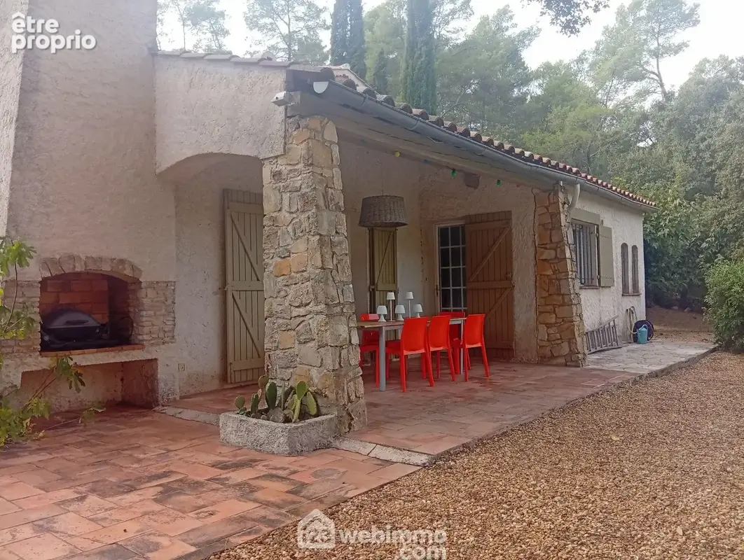 Maison 4 pièces 106 m² à vendre à Le Thoronet (83340) - photo 2