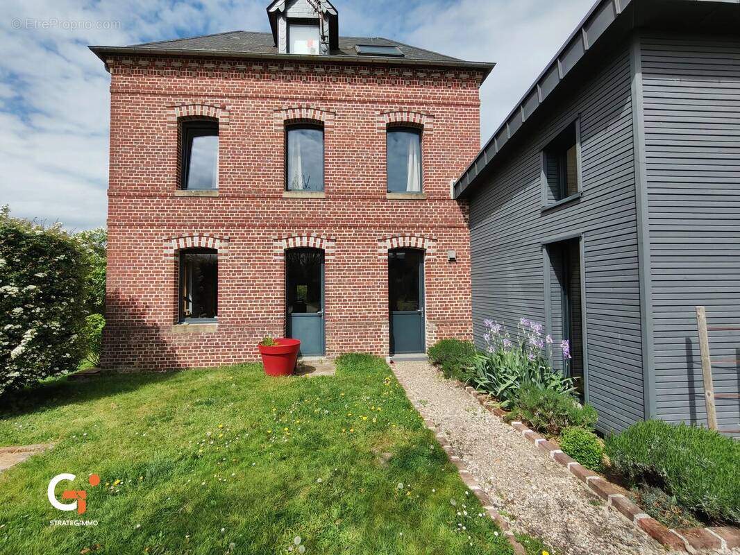 Maison à MONT-SAINT-AIGNAN