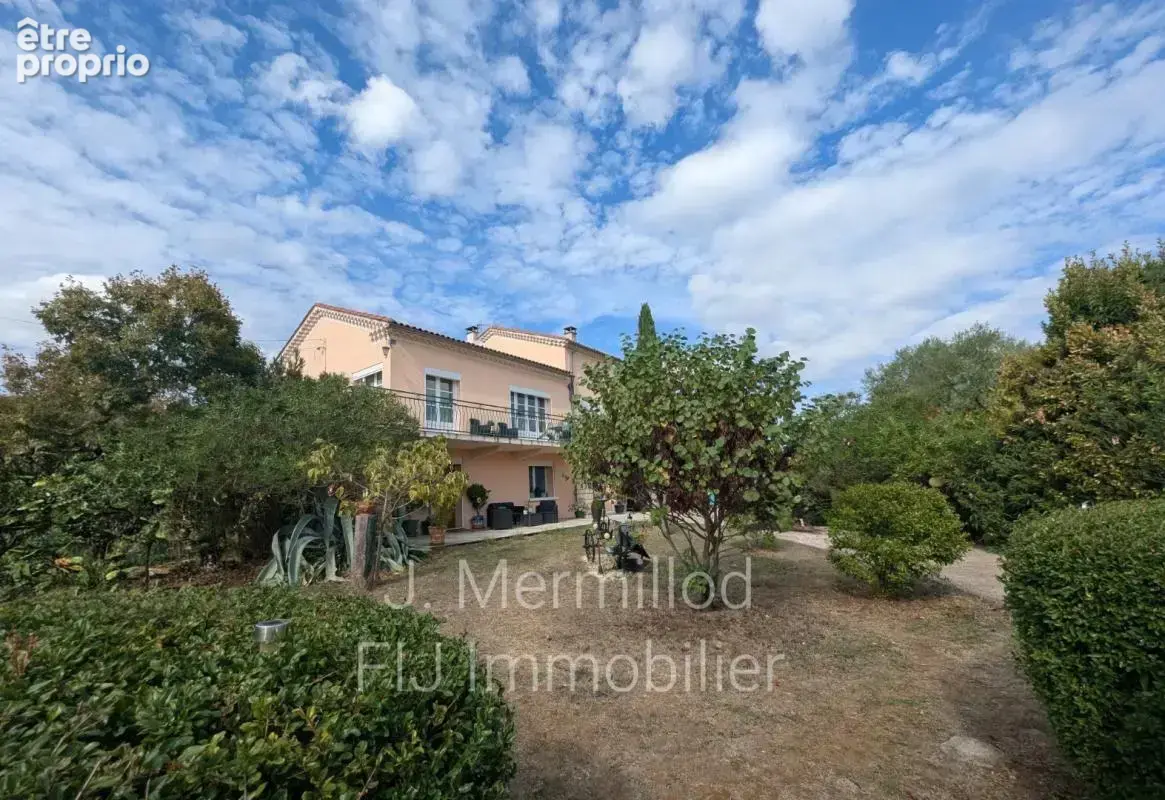 Maison 7 pièces / 183 m² / 393 000 EUR / SAINT-PRIVAT-DES-VIEUX - photo 15