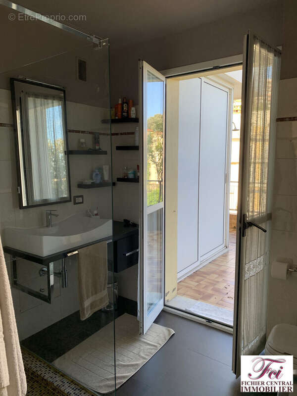 Appartement à MENTON