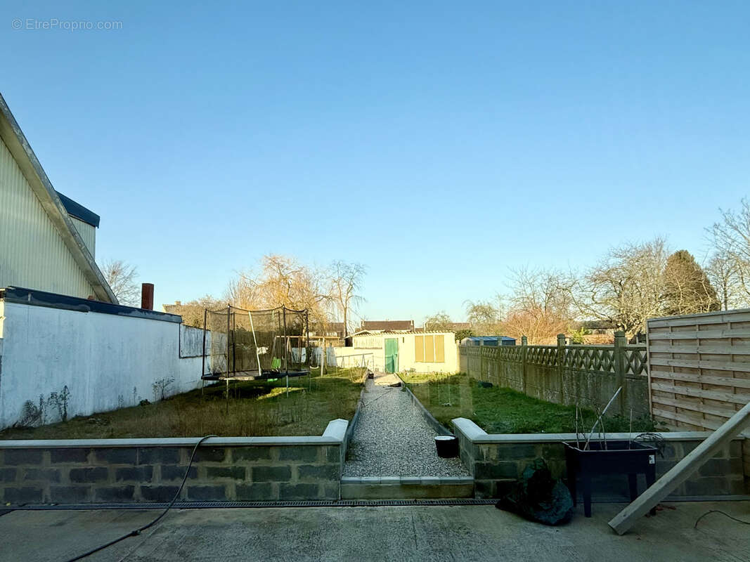 Maison à MONTIGNY-EN-GOHELLE