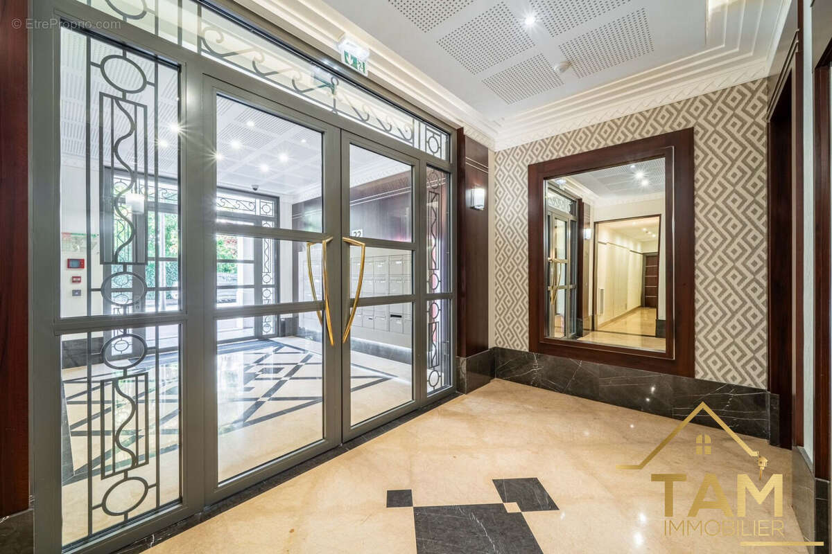 Appartement à SURESNES