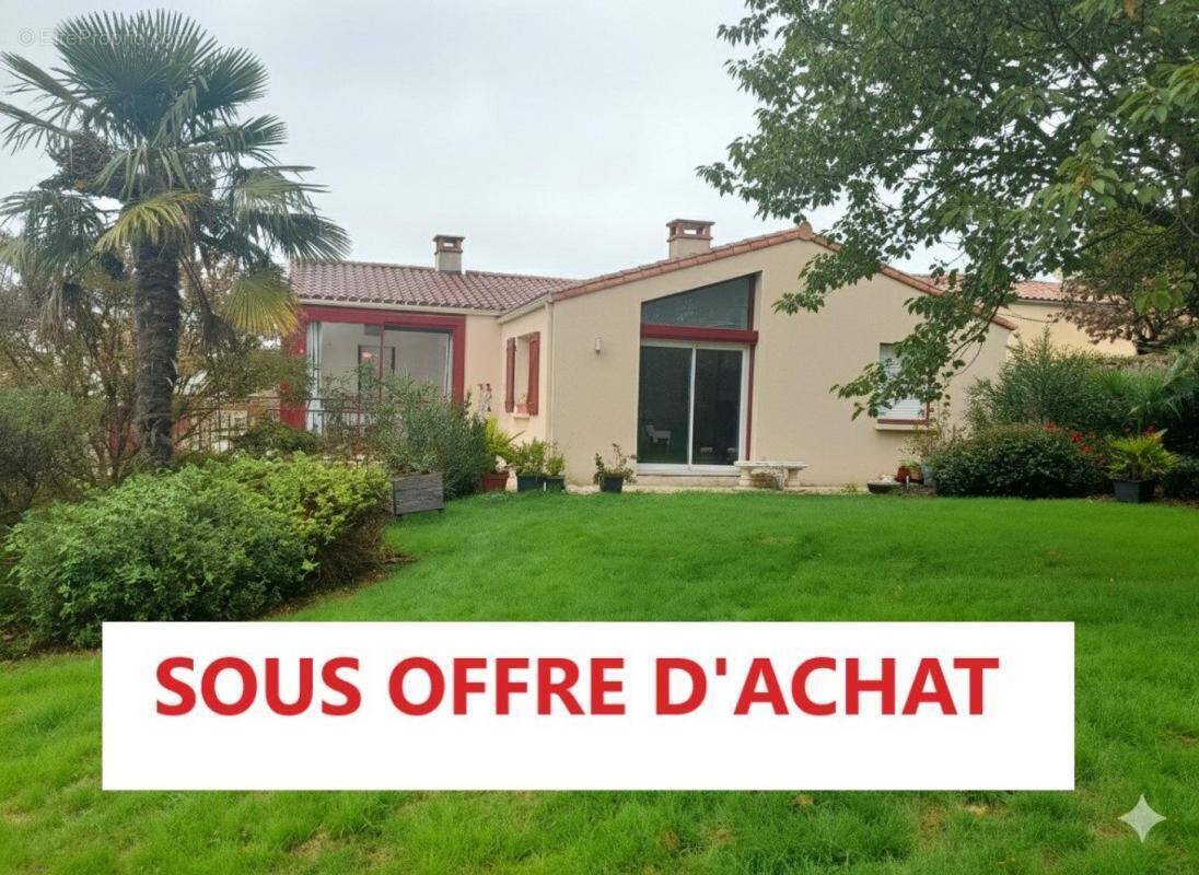 Maison à MORTAGNE-SUR-SEVRE