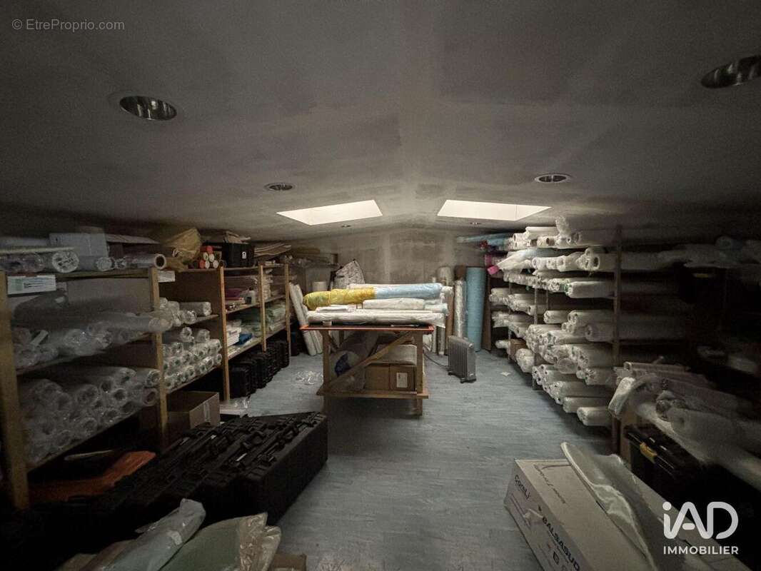 Photo 5 - Commerce à TILLOY-LES-MOFFLAINES